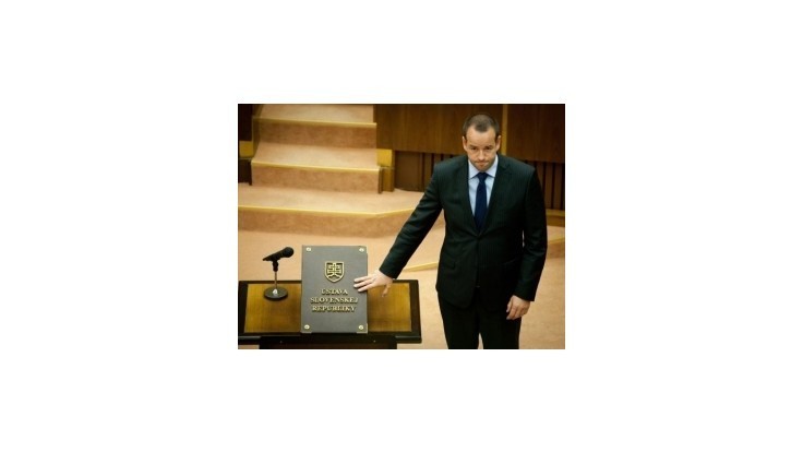 Kancelárii parlamentu bude opäť šéfovať Viktor Stromček