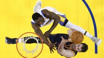 NBA zverejnila rozpis zápasov, ako prví sa predstavia Golden State Warriors