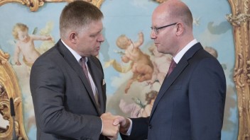 Príprava osláv SR a ČR pokračuje, Macron potvrdil návštevu