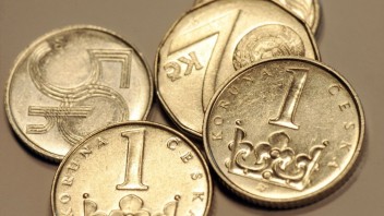 Česká koruna je voči euru najsilnejšia od roku 2013