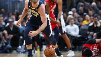 NBA: Basketbalisti Houstonu Rockets zvíťazili v dvanástom stretnutí za sebou
