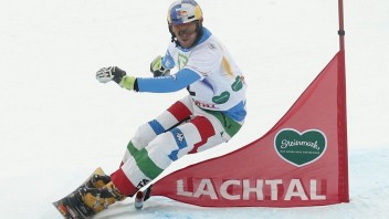 Paralelný slalom ovládol taliansky líder, ženská časť bola vyrovnanejšia