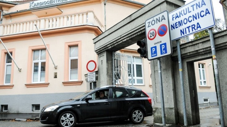 Obmedzte cestovanie autom, vyzvali ľudí v znečistenej Nitre