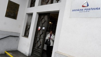 Ročné zúčtovanie sociálnych odvodov chce poisťovňa oddialiť