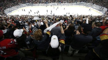 NHL: Víťazný vstup Vegas do finále. Hrdinom Nosek, Tatar nehral
