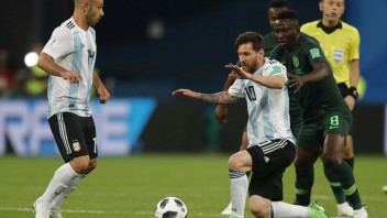 Pre Nigériu sa šampionát skončil, Argentínu nakoniec spasil Rajo