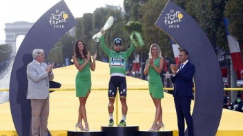 Sagan vyrovnal rekord, z Paríža si odvezie už šiesty zelený dres