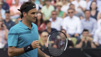 Djokovič vyradil Raoniča, Federer poslal domov krajana Wawrinku