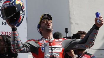 VC San Marína vyhral Dovizioso, Lorenzo spadol v predposlednom kole
