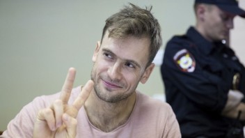 Exmanžela punkerky z Pussy Riot otrávili, myslia si v Nemecku