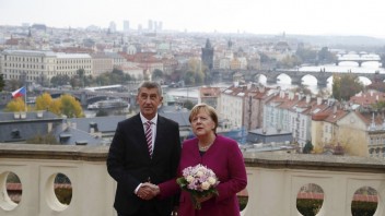 Česko žije výročím ČSR, prišli aj Macron či Merkelová