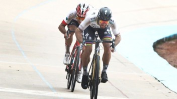 Sagan skončil v Austrálii tretí, preteky museli skrátiť