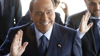 Berlusconi je politicky nesmrteľný, kandiduje do europarlamentu