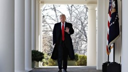 Nie je to ústupok, tvrdí Trump o konci shutdownu. Pohrozil ďalším