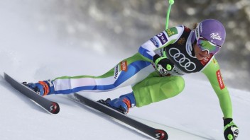 Slovinská lyžiarka obhájila zlato, Vonnová sa lúči s kariérou