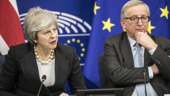 Dohoda o brexite sa nezmení ani po Mayovej, vyhlásil Juncker