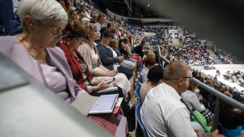 Fotogaléria: Na Slovensku sa zišli Jehovovi svedkovia, zaplnili štadión