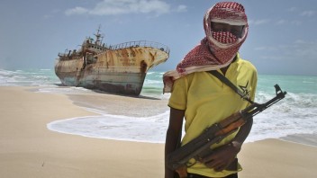 Piráti uniesli nákladnú loď, viezla posádku námorníkov z Turecka