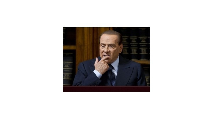 Berlusconi sa vracia, chce opäť kandidovať