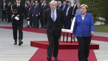 Pri snahe môže byť írska poistka vyriešená aj za 30 dní, tvrdí Merkelová