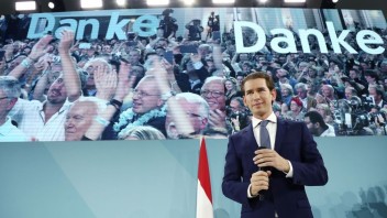 V Rakúsku víťazí Kurzova strana, zablahoželal mu aj Pellegrini