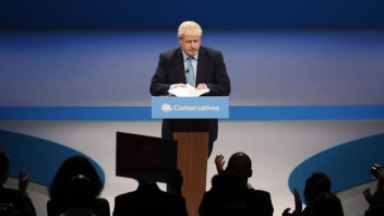 Johnson prezradil brexitové plány, podľa Junckera nastal posun