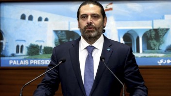 Libanonský premiér po masívnych demonštráciách odstupuje