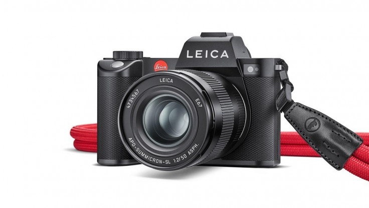 Nový full-frame fotoaparát Leica SL2 to poriadne rozbalil