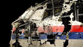 Objasňujú zostrelenie MH17, povstalci mali tesné väzby na Rusko