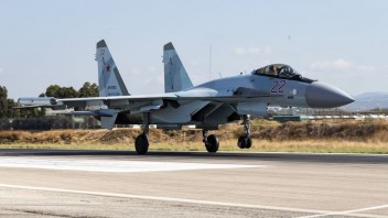 Ruské letectvo napriek prímeriu zaútočilo na povstalcov v Idlibe