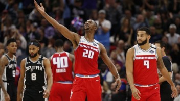 NBA: Bucks si upevnili vedenie, Antetokounmpo siahal na triple double