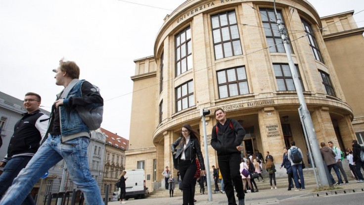 Časť vysokoškolských študentov dostane pred voľbami rektorské voľno