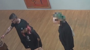 V Slovenskej národnej galérii sa kradlo, hľadajú muža z videa