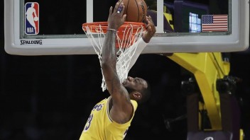 NBA: James dosiahol 40 bodov, šiesty triumf za sebou pre Lakers