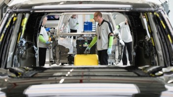 Jaguar Land Rover pristúpi k radikálnemu opatreniu