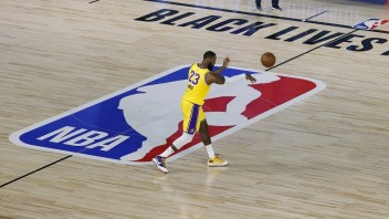 NBA: Výkony po reštarte sú kolísavé, Lakers podľahli Oklahome