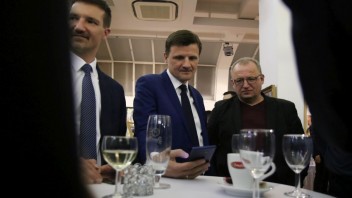 KDH si volí nové vedenie, s prejavom vystúpili Hlina i Čarnogurský