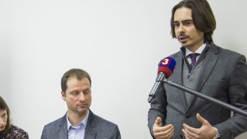 Komisia odporučila ministerke za nového riaditeľa SND Mateja Drličku