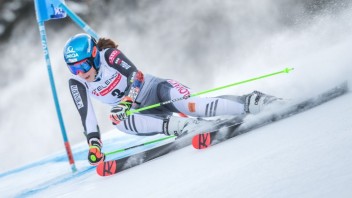Vlhová má za sebou prvé kolo slalomu, potrápila ju trať