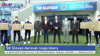 Slovan sa zapojil do boja s vírusom, mestu daroval respirátory