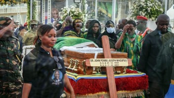 Pohreb prezidenta priniesol ďalšiu tragédiu, zahynuli štyri deti