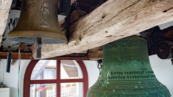 Po celom Slovensku sa rozoznejú zvony, pripomenú obete covidu