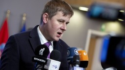 Český minister zahraničia končí, odvolanie vníma ako politický krok