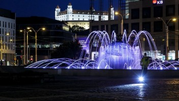 Bratislava dostala desaťtisícovú pokutu, problémom je osvetlenie
