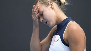 Schmiedlová vypadla na turnaji WTA v Parme v druhom kole. Nedarilo sa ani Federerovi