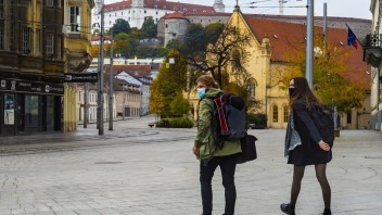 Podvádzali s dotáciami? Niektorí bratislavskí poslanci sú podozriví