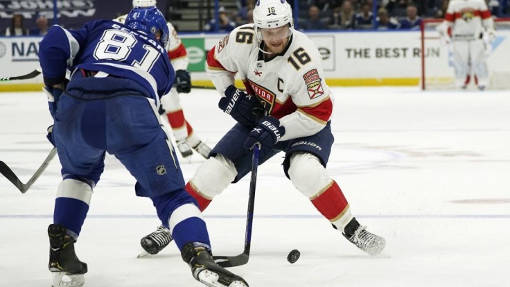 NHL: Tatarov Montreal zvíťazil nad Torontom, Carolina postúpila