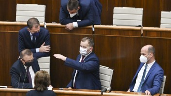 Kollár po konflikte Matoviča a Suju: Veľmi vážne uvažujeme nad parlamentnou strážou