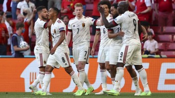 Belgicko otočilo duel s Dánskom a postúpilo do osemfinále