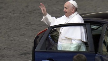 Pápež František by mal počas návštevy zavítať aj na východ Slovenska